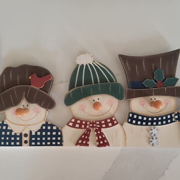 Winter Coat Hanger - Picture 1 of 4